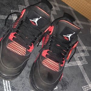 Jordan 4s red thunders (used)